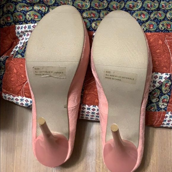 Pink Heels.  Wore once. - Picture 3 of 4